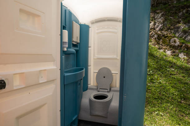 Best Portable restroom trailer rental  in St Francis, WI