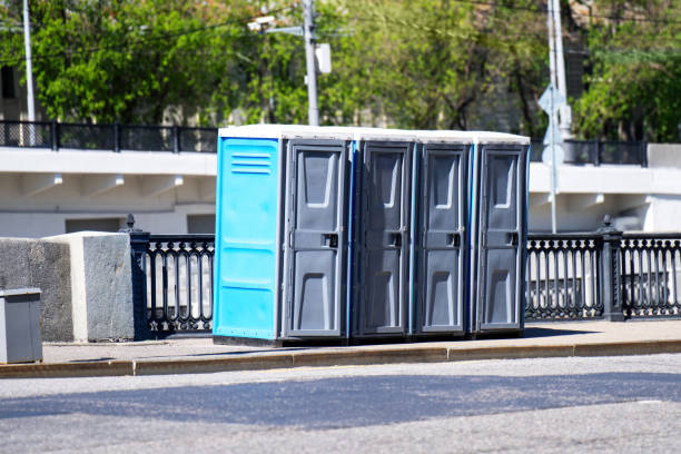 Best Porta potty rental near me  in St Francis, WI