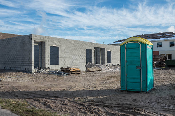 Best Porta potty delivery and setup  in St Francis, WI